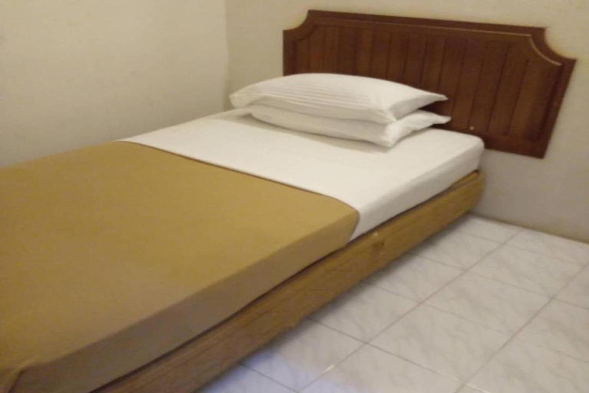 F Hotel Bayan Lepas Kültér fotó